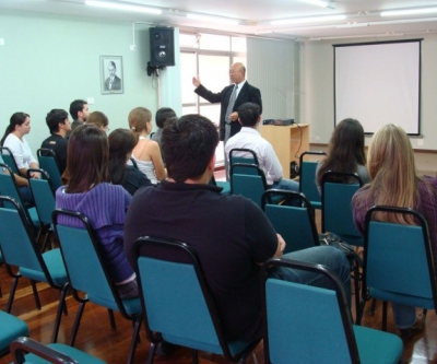 CRMV-PR realiza entrega de cédulas