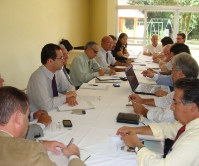 CRMVs se reúnem em Foz do Iguaçu