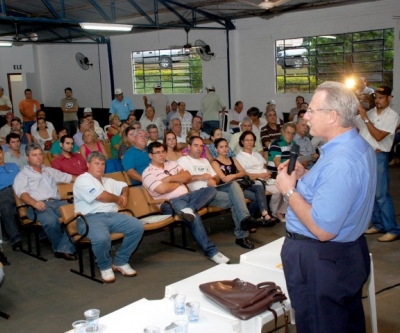 Médicos veterinários são homenageados em Jacarezinho