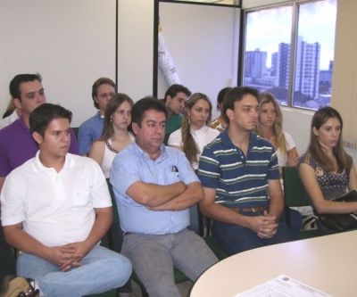Entrega de cédulas em Maringá