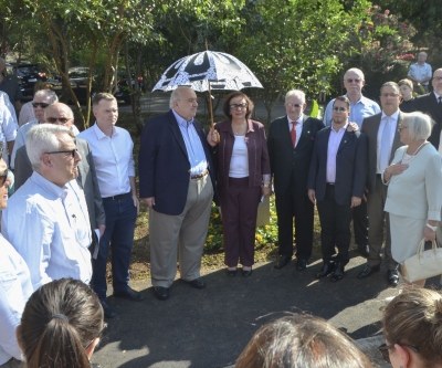 Jardinete inaugurado na capital paranaense eterniza nome da Professora Clotilde