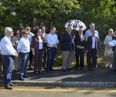 Jardinete inaugurado na capital paranaense eterniza nome da Professora Clotilde