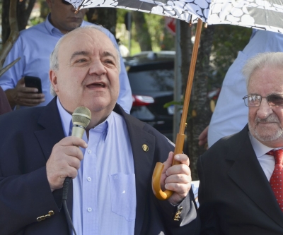 Jardinete inaugurado na capital paranaense eterniza nome da Professora Clotilde