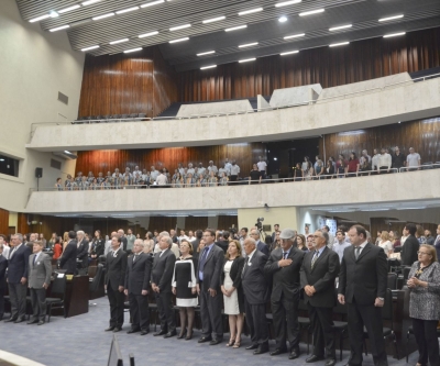 Dia do Médico Veterinário é celebrado na Assembleia Legislativa do Paraná