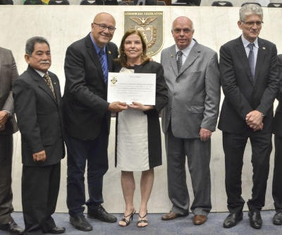 Dia do Médico Veterinário é celebrado na Assembleia Legislativa do Paraná