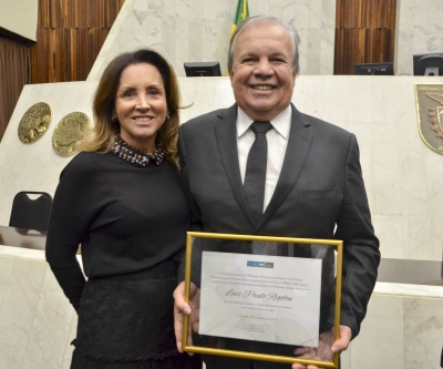 Dia do Médico Veterinário é celebrado na Assembleia Legislativa do Paraná