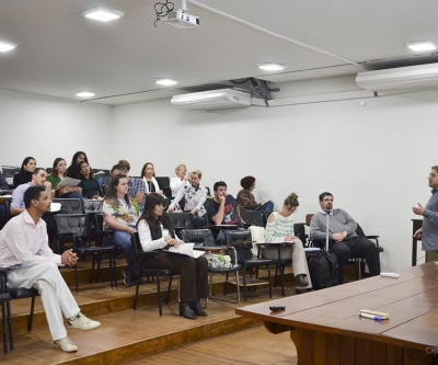 Veterinários de prefeituras recebem orientação sobre projetos de castração