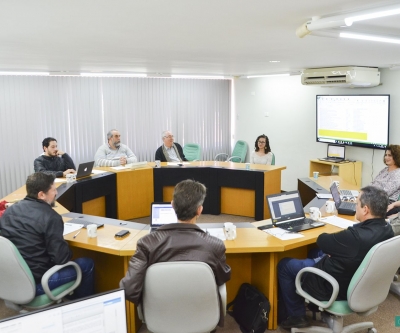 Acadêmica de medicina veterinária é homenageada pelo CRMV-PR