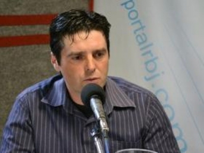 Médico Veterinário Mauro César Cenci