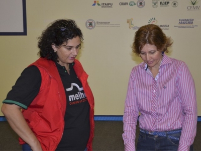 As professoras Ana Alix de Almeida Oliveira e Ana Claudia Corral Camargo, presidentes das Comissões de Ensino de Zootecnia dos Conselhos Regional e Fe